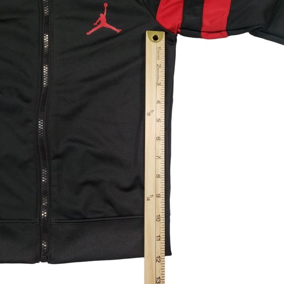 Jordan Boy's  2-Piece Jogging Set Size 6MMM (5-6 yrs) - Picture 7 of 14